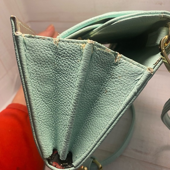 Betsy Johnson small shoulder bag - Picture 10 of 13